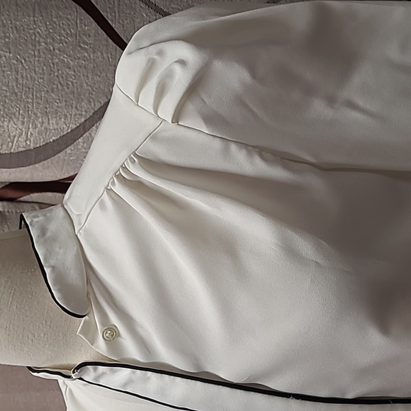 Vintage Lady Arrow Blouse - Picture 3 of 9